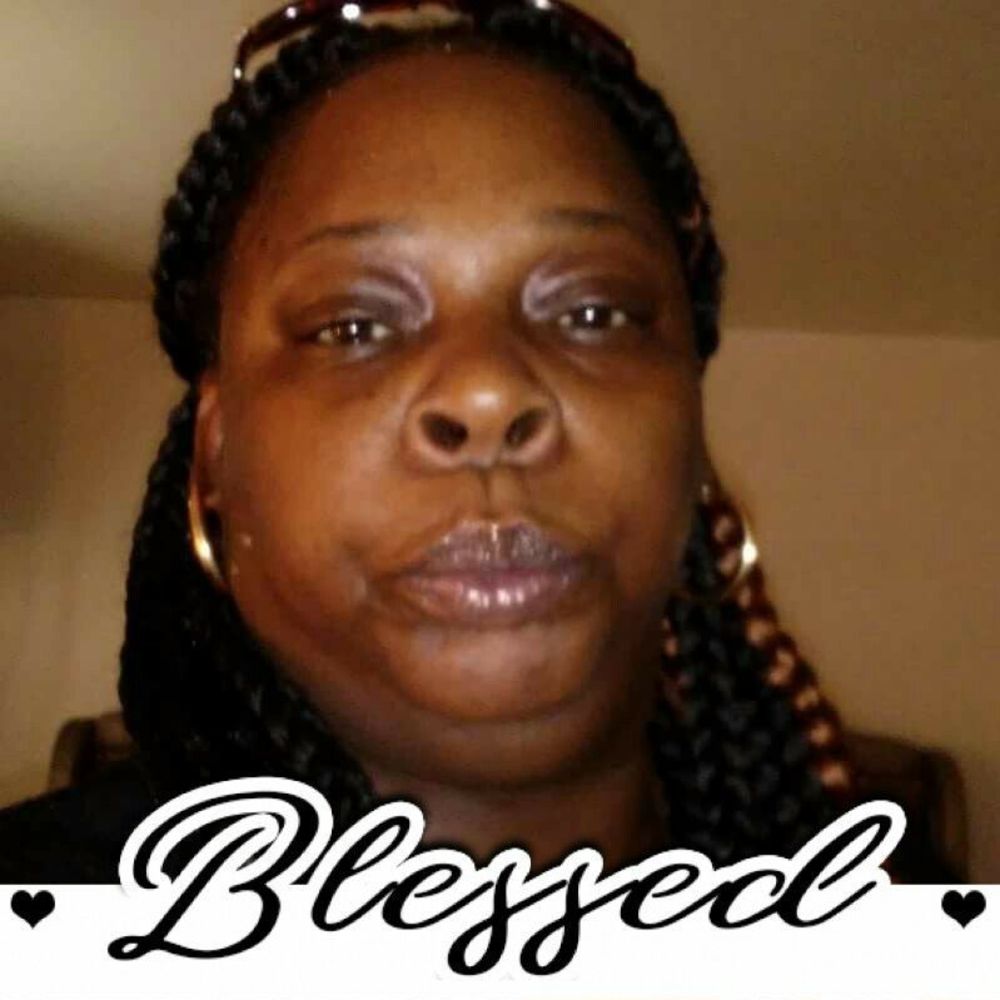 Meet your Posher, Dana